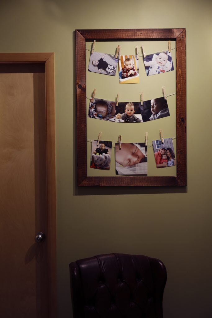 Photo frame to hang prints on, perfect for flat stock. Photolab, prints & enlargements, order prints online, same day pictures